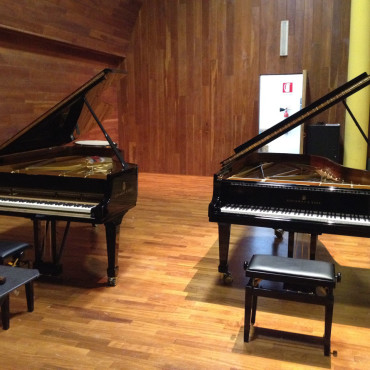 Lavoro di restauro due pianoforti Steinway modello B-211 del Conservatorio di Musica di Sassari